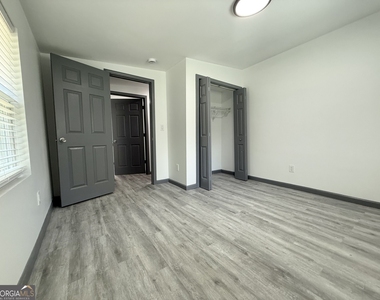 1477 Olive Street Sw - Photo Thumbnail 9