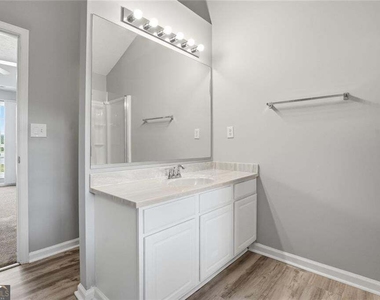 35 Shenandoah Drive - Photo Thumbnail 16