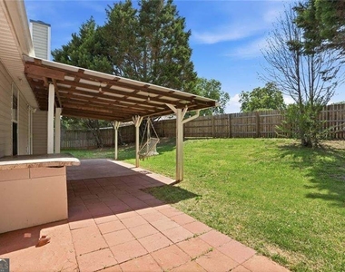 35 Shenandoah Drive - Photo Thumbnail 28