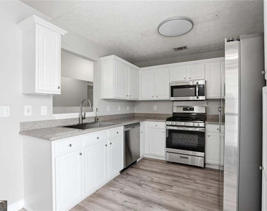 35 Shenandoah Drive - Photo Thumbnail 10