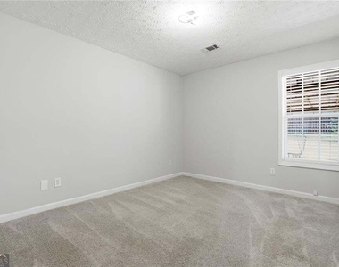 35 Shenandoah Drive - Photo Thumbnail 19