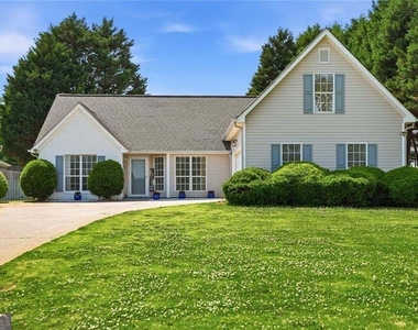 35 Shenandoah Drive - Photo Thumbnail 2