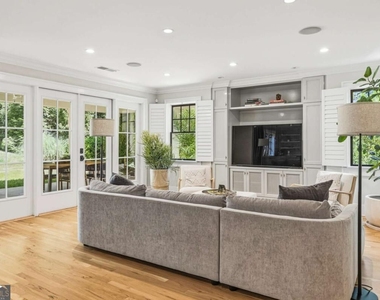 1426 Harvard Road Ne - Photo Thumbnail 26