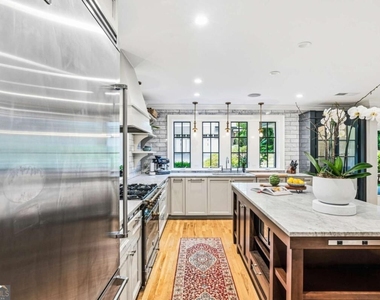 1426 Harvard Road Ne - Photo Thumbnail 22