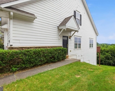 1923 Hoods Fort Circle Nw - Photo Thumbnail 3