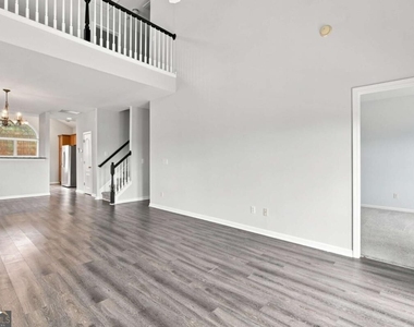1923 Hoods Fort Circle Nw - Photo Thumbnail 24