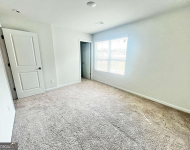 5129 Sidney Square - Photo Thumbnail 20