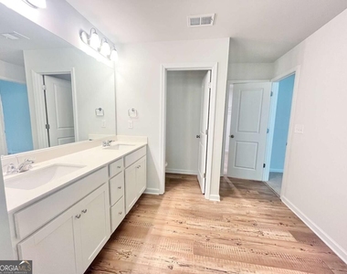 5129 Sidney Square - Photo Thumbnail 13