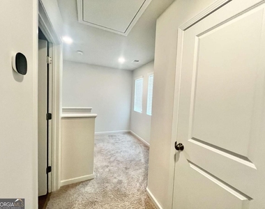 5129 Sidney Square - Photo Thumbnail 16