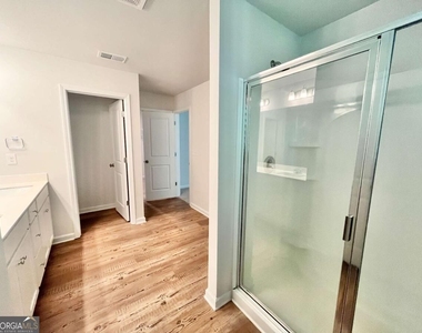 5129 Sidney Square - Photo Thumbnail 12