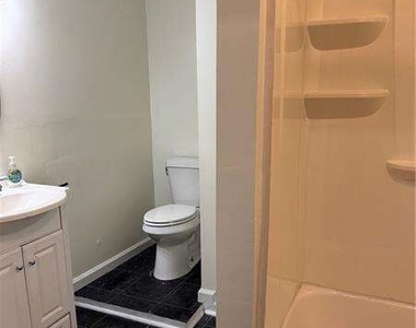 138 Edgewood Avenue - Photo Thumbnail 17