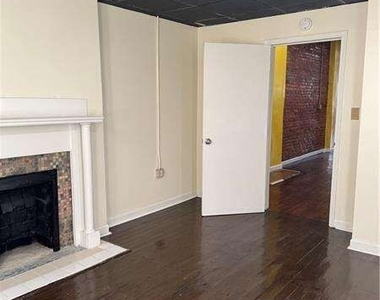 138 Edgewood Avenue - Photo Thumbnail 15