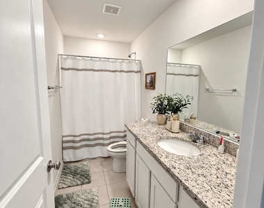 2945 Salinger Way - Photo Thumbnail 14