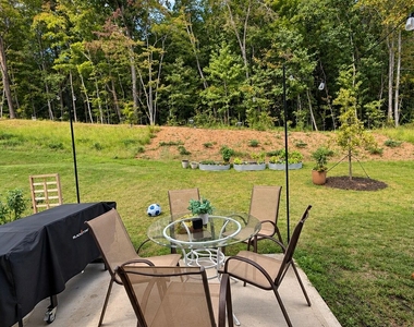 2945 Salinger Way - Photo Thumbnail 19