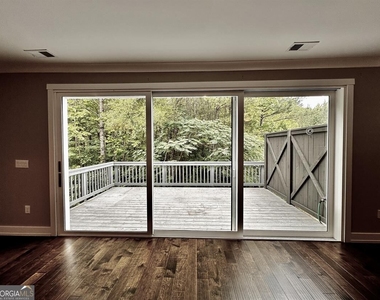 207 Bellehaven Place - Photo Thumbnail 22