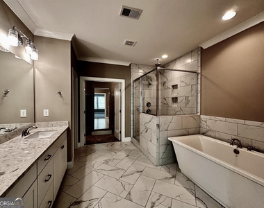 207 Bellehaven Place - Photo Thumbnail 13