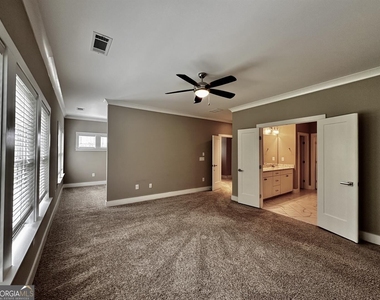207 Bellehaven Place - Photo Thumbnail 11