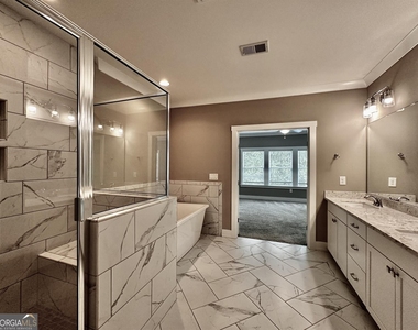 207 Bellehaven Place - Photo Thumbnail 14