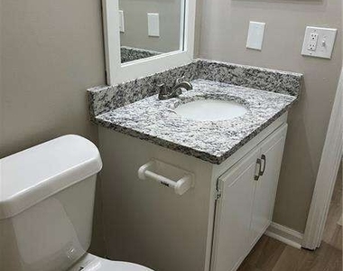 2121 Wood Court - Photo Thumbnail 21