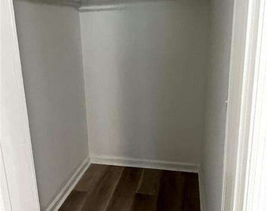 2121 Wood Court - Photo Thumbnail 27