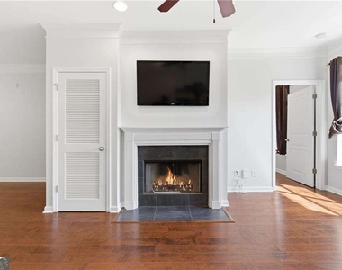 10 Perimeter Summi Boulevard Ne - Photo Thumbnail 14