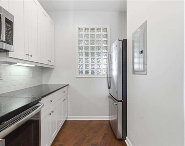 10 Perimeter Summi Boulevard Ne - Photo Thumbnail 16