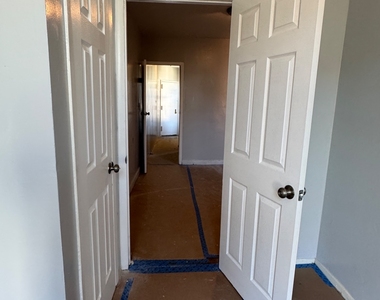 237 Cleveland Street - Photo Thumbnail 8