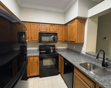 51 Wentworth Road - Photo Thumbnail 6