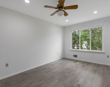 450 Vanderveer Rd - Photo Thumbnail 27