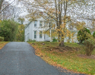 55 Madison St - Photo Thumbnail 2