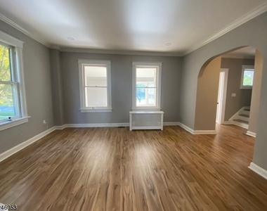 10 Park Rd - Photo Thumbnail 3