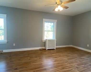 10 Park Rd - Photo Thumbnail 8