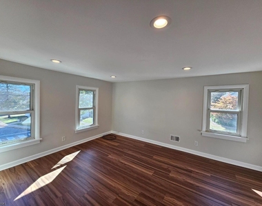 56 E Church St - Photo Thumbnail 14