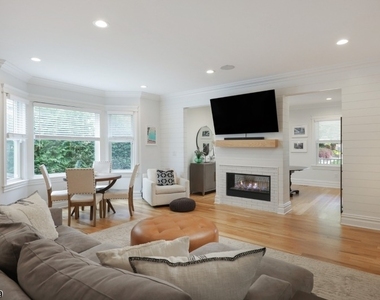 321 Elm Street, Unit A - Photo Thumbnail 8