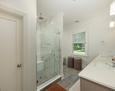 321 Elm Street, Unit A - Photo Thumbnail 20
