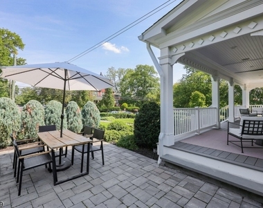 321 Elm Street, Unit A - Photo Thumbnail 34