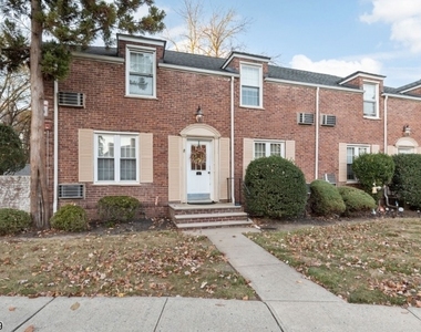 12 B Parkway Village - Photo Thumbnail 1