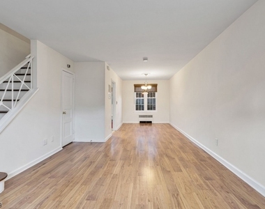 12 B Parkway Village - Photo Thumbnail 2