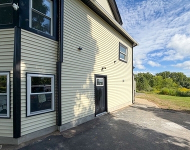 17 Maple Grange Rd - Photo Thumbnail 4
