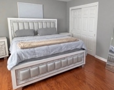 306 W Main St - Photo Thumbnail 1