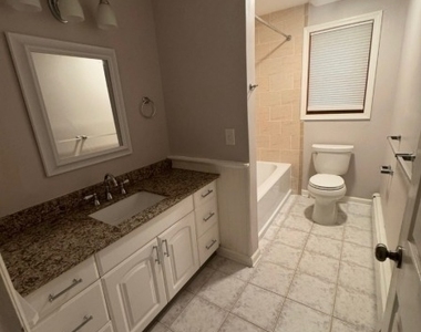 306 W Main St - Photo Thumbnail 2