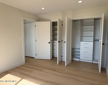 1 Ocean Avenue - Photo Thumbnail 4