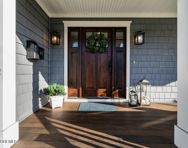 102 4th Avenue - Photo Thumbnail 5