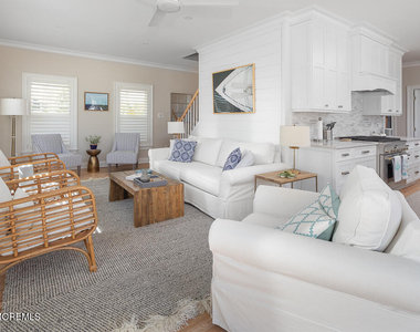 102 4th Avenue - Photo Thumbnail 14
