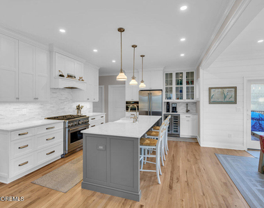 102 4th Avenue - Photo Thumbnail 11