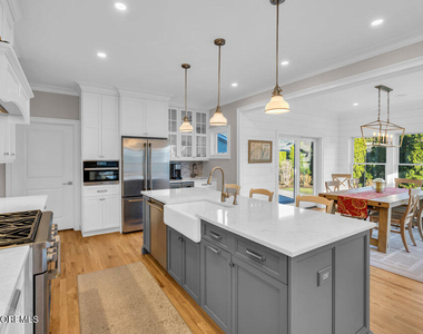 102 4th Avenue - Photo Thumbnail 10