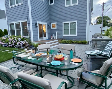 102 4th Avenue - Photo Thumbnail 38