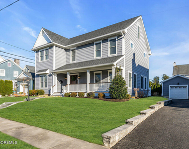 102 4th Avenue - Photo Thumbnail 2