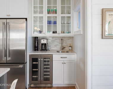 102 4th Avenue - Photo Thumbnail 12