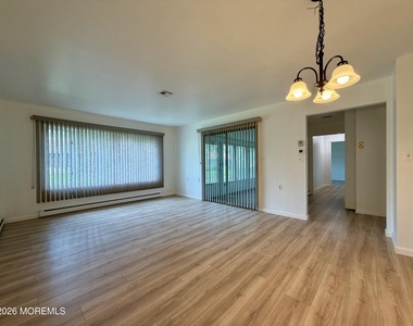 866c Inverness Court - Photo Thumbnail 7